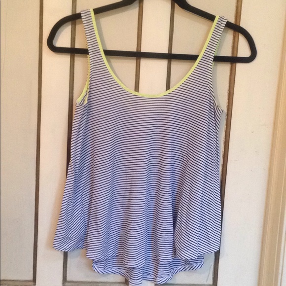 American Eagle Tank Top - Picture 2 of 4